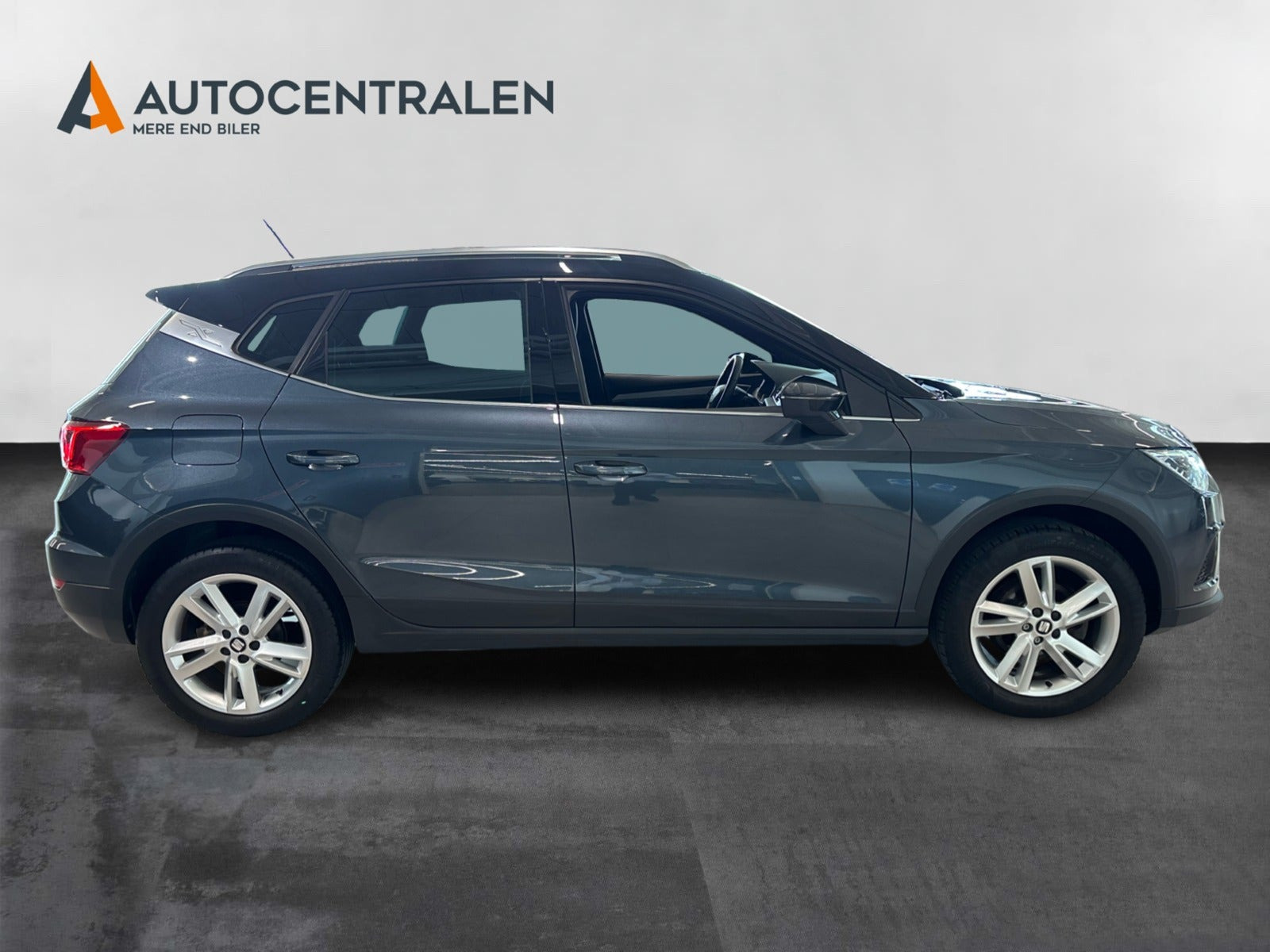 Grå Seat Arona fra 2019