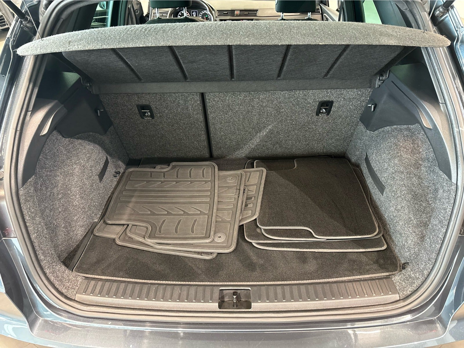 Grå Seat Arona fra 2019