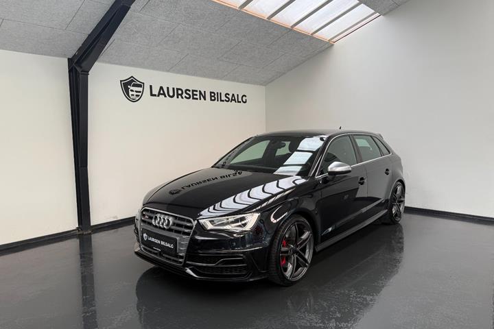 Sort Audi S3 fra 2014