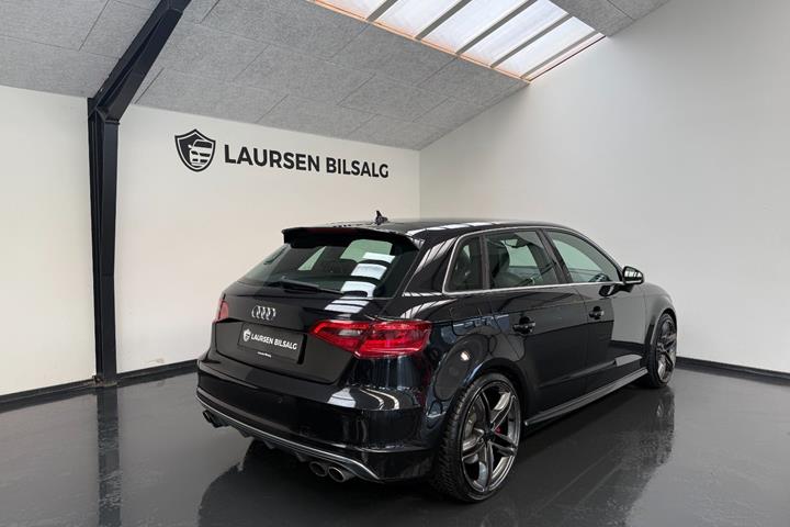 Sort Audi S3 fra 2014
