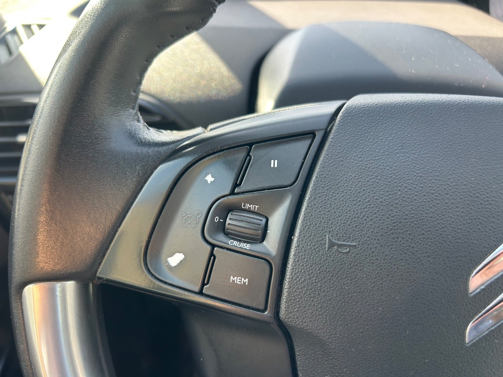 Grå Citroën Grand C4 SpaceTourer fra 2019