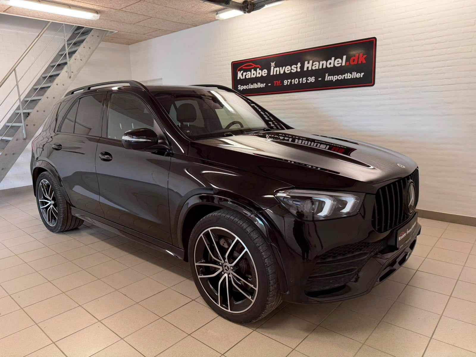 Sort Mercedes GLE350 de fra 2023