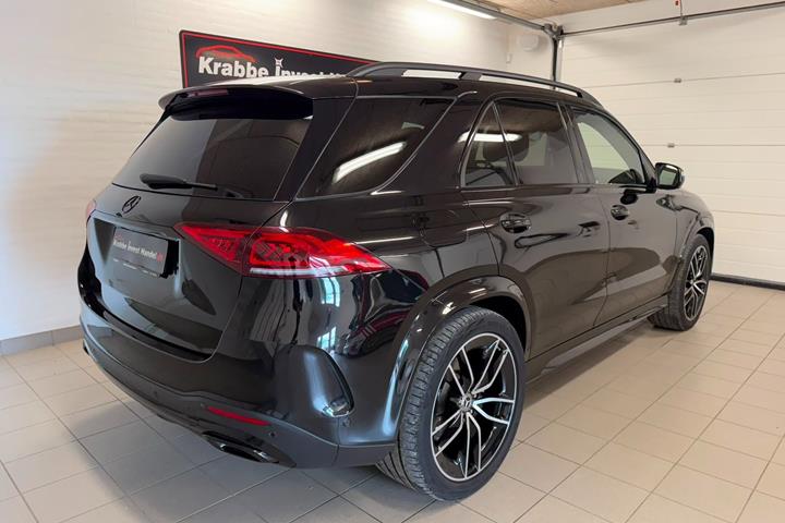 Sort Mercedes GLE350 de fra 2023