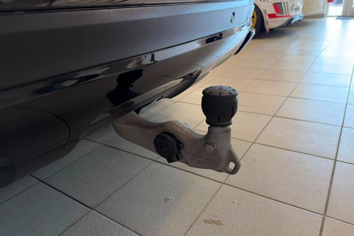 Sort Mercedes GLE350 de fra 2023