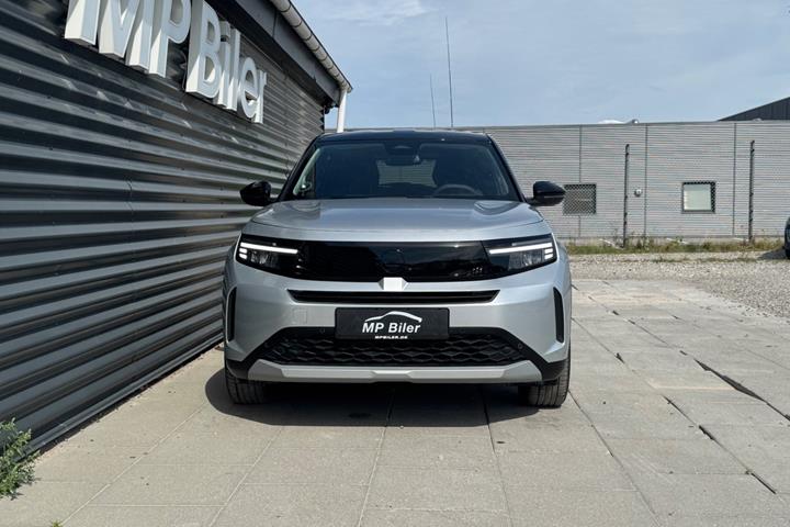 Sølv Opel Frontera fra 2025