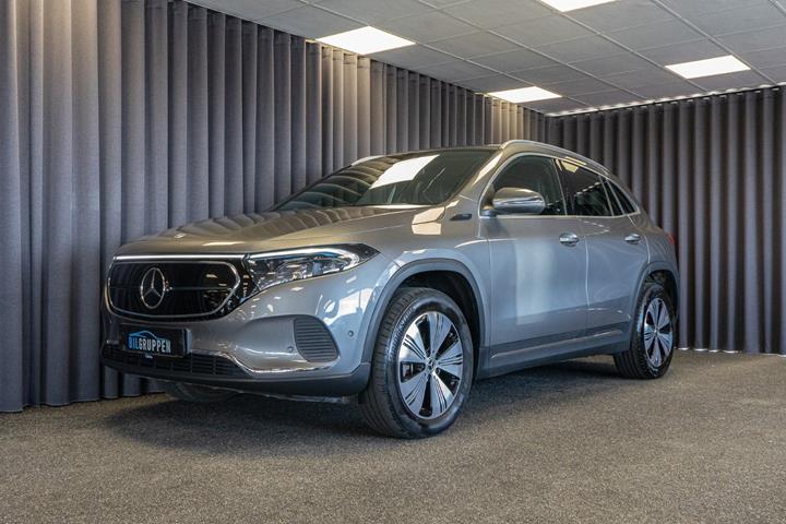 Grå Mercedes EQA250 fra 2021