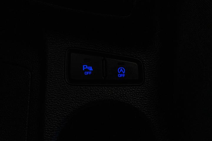 Rød Hyundai i20 fra 2019