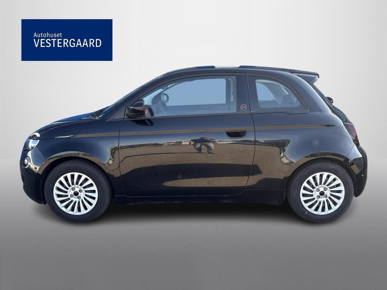 Sort Fiat 500e fra 2025