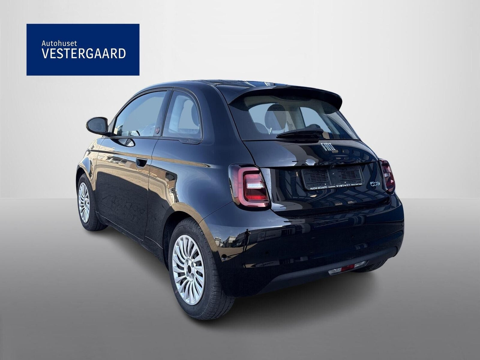 Sort Fiat 500e fra 2025