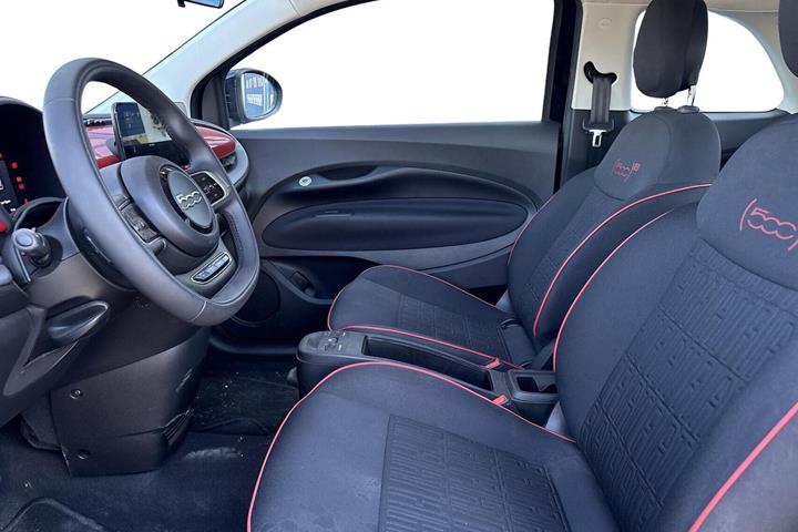 Sort Fiat 500e fra 2025