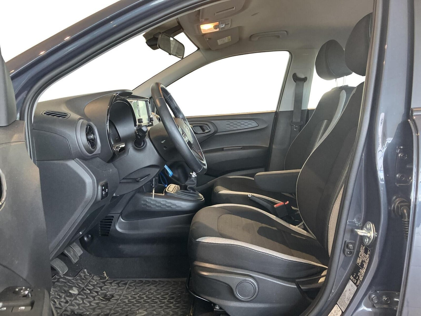 Sort Hyundai i10 fra 2024