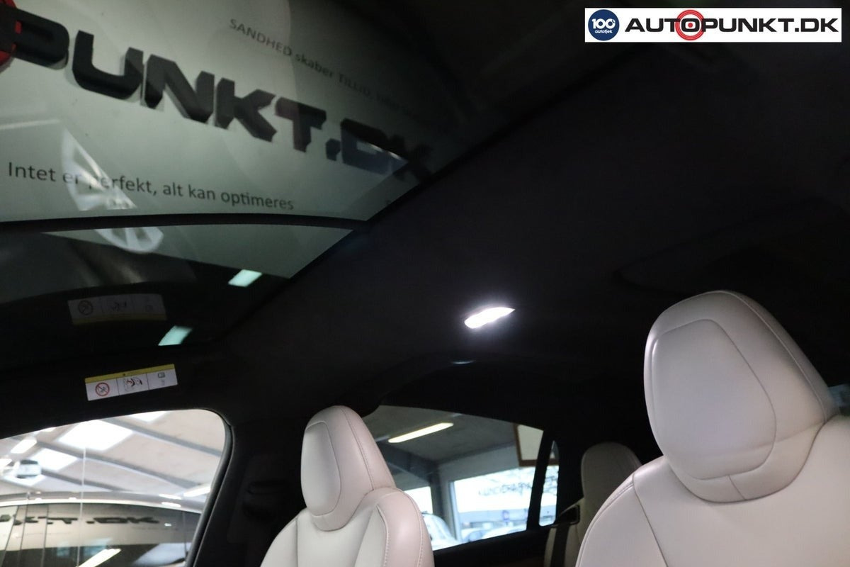 Grå Tesla Model X fra 2020
