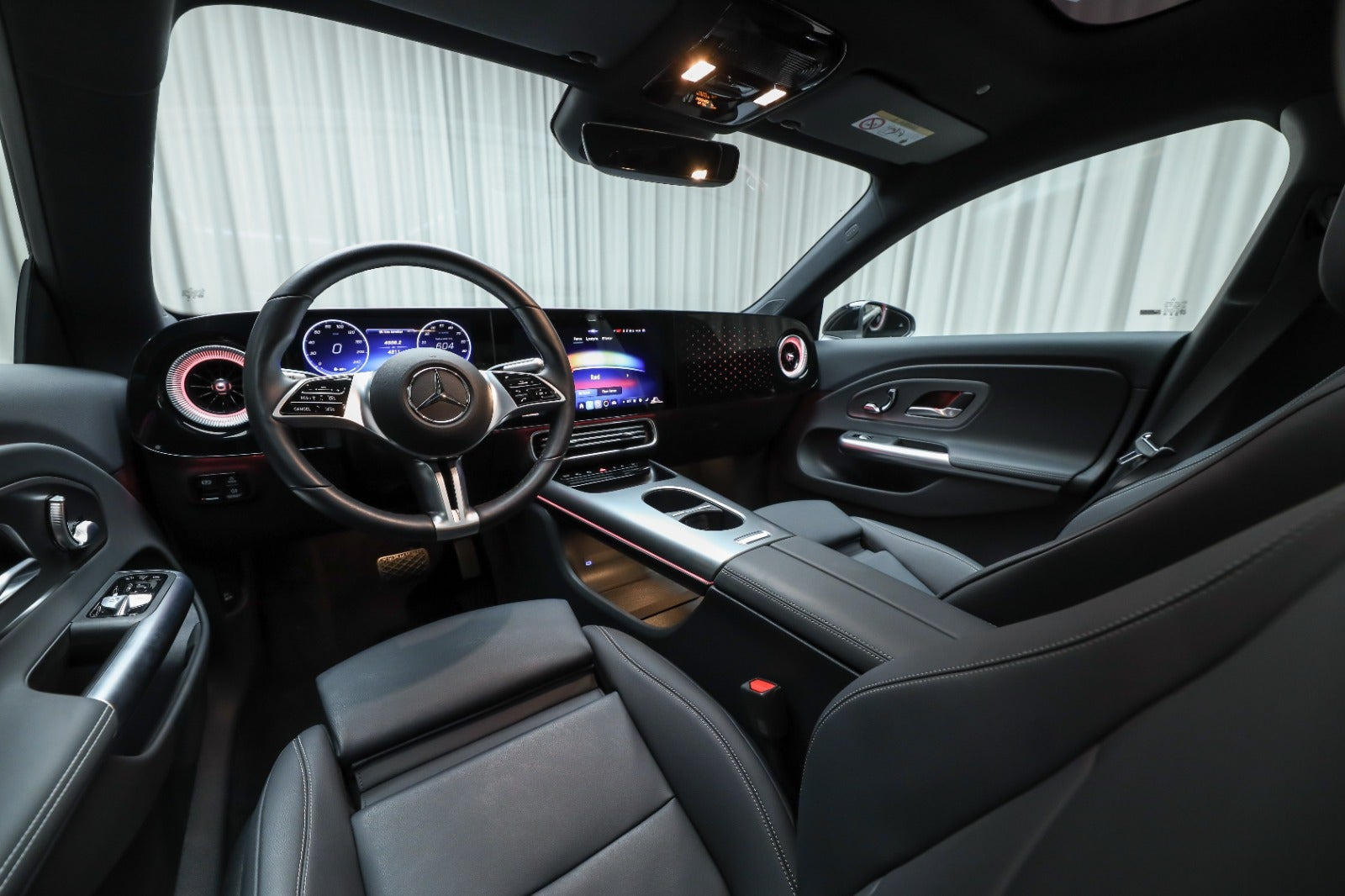 Sort Mercedes CLA250+ fra 2025