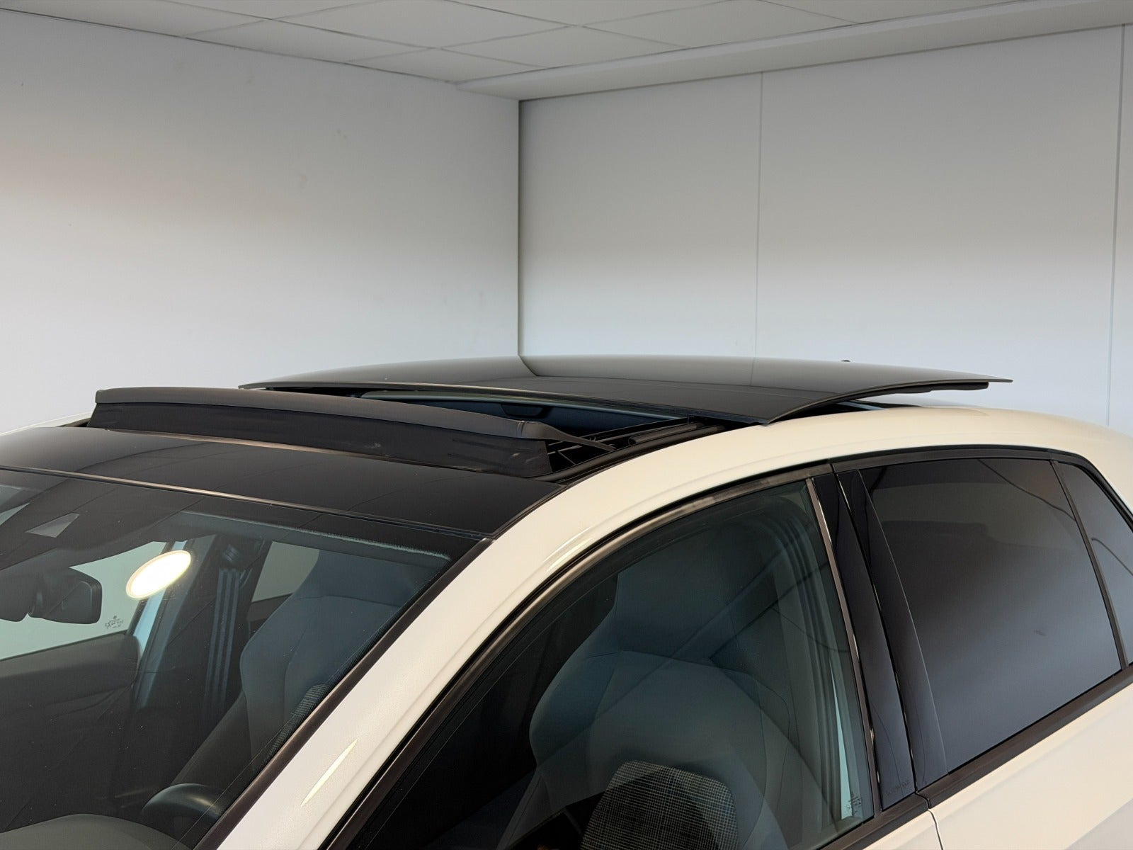 Hvid VW Golf VIII fra 2021