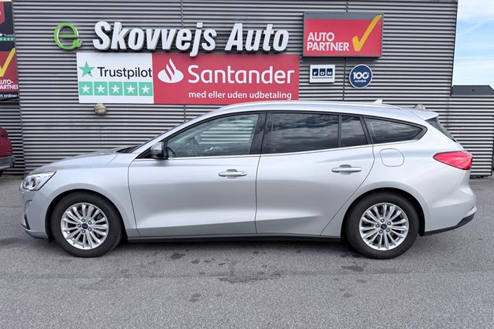Sølv Ford Focus fra 2019