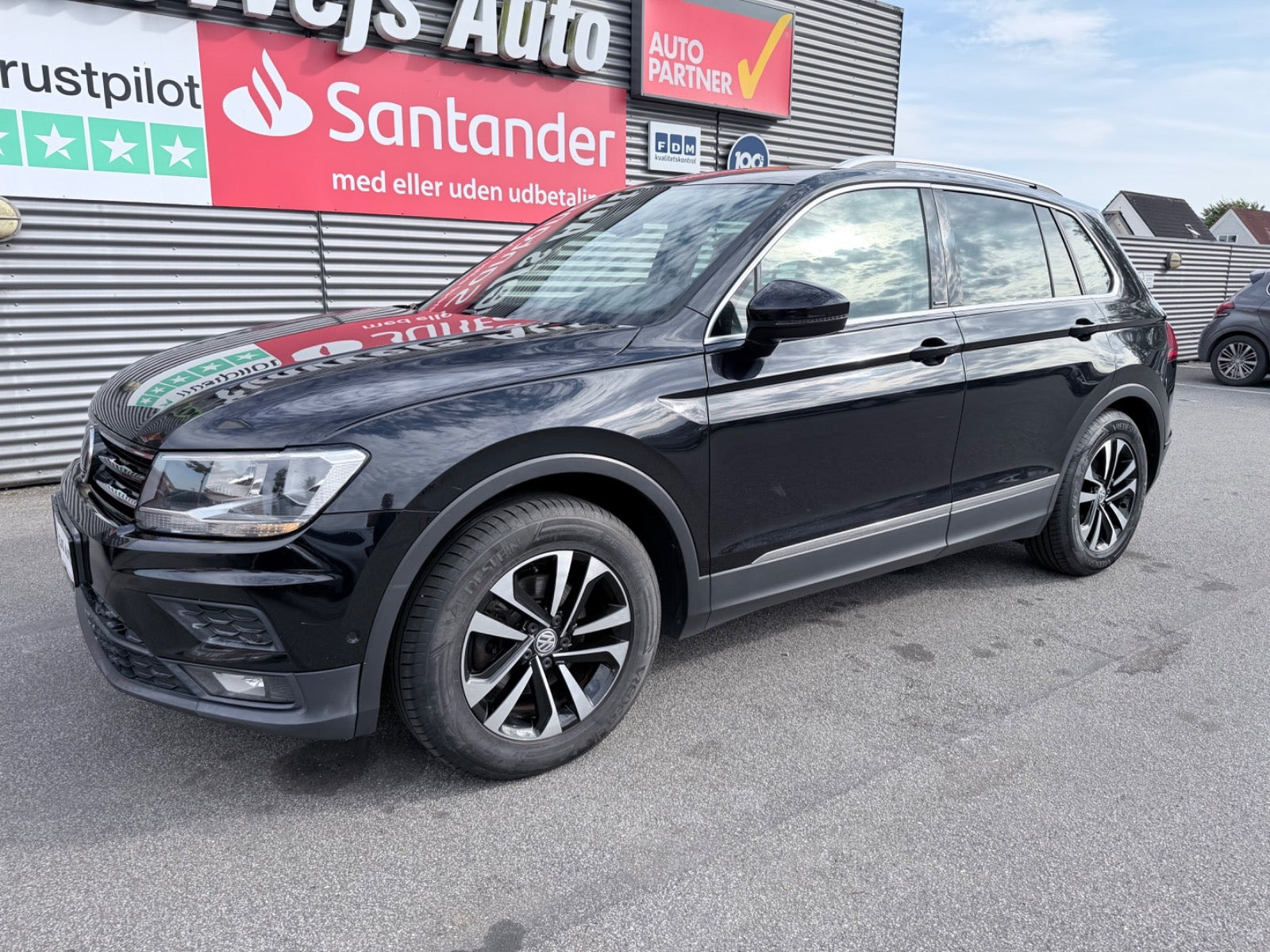 Sort VW Tiguan fra 2020