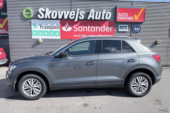 Grå VW T-Roc fra 2018