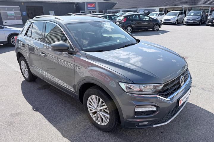Grå VW T-Roc fra 2018