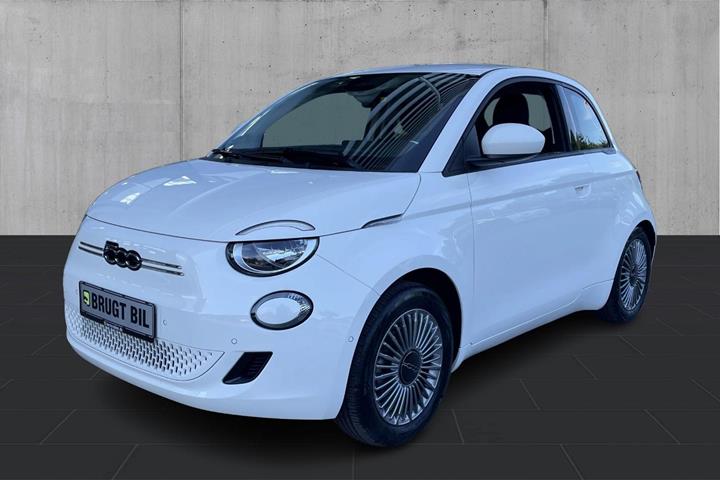 Hvid Fiat 500e fra 2023