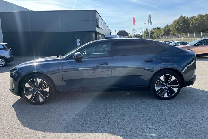 Blå Volvo ES90 fra 2026