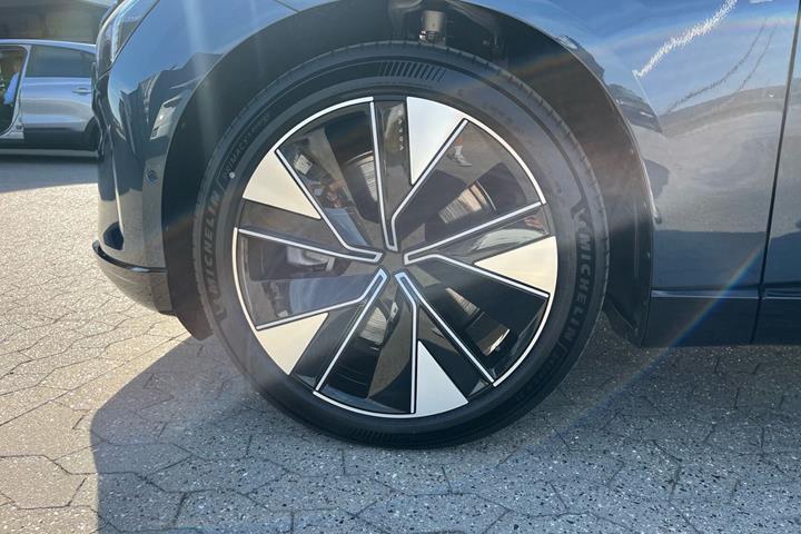 Blå Volvo ES90 fra 2026