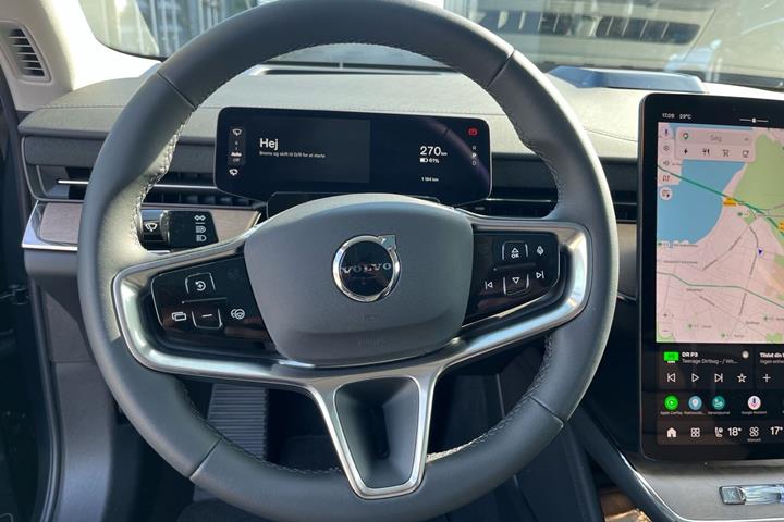 Blå Volvo ES90 fra 2026
