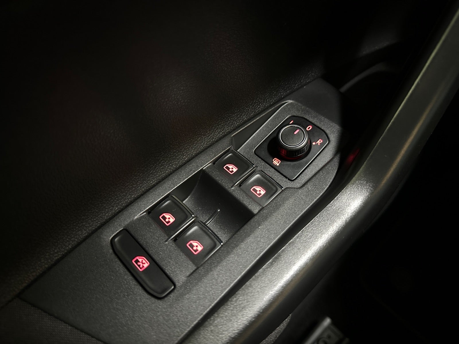 Sort VW Polo fra 2019