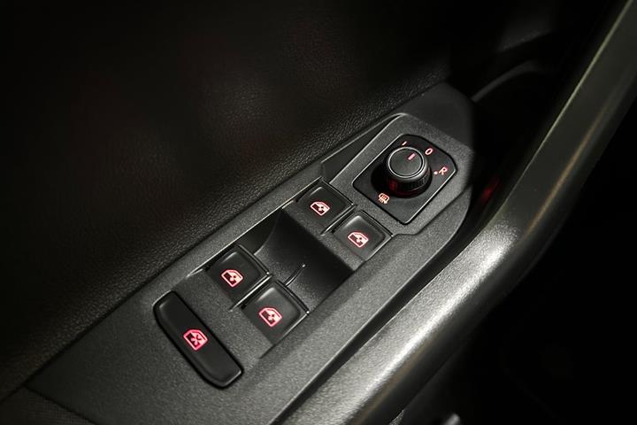 Sort VW Polo fra 2019