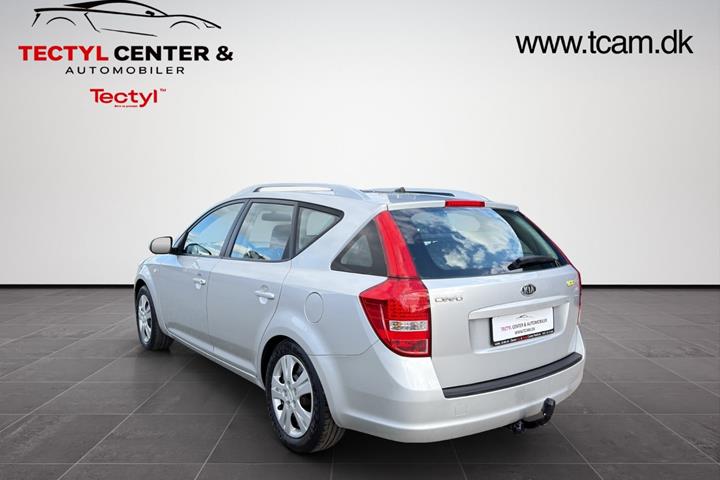 Sølv Kia Ceed fra 2010