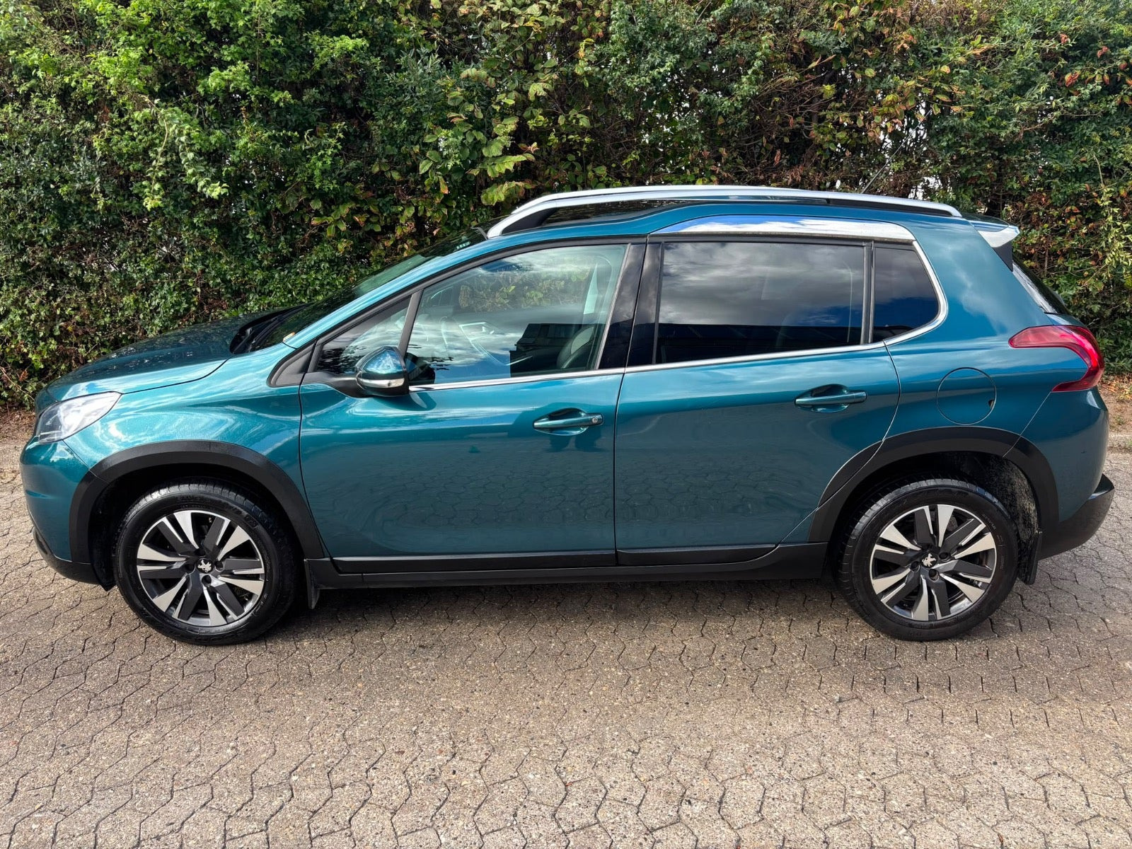 undefined Peugeot 2008 fra 2018