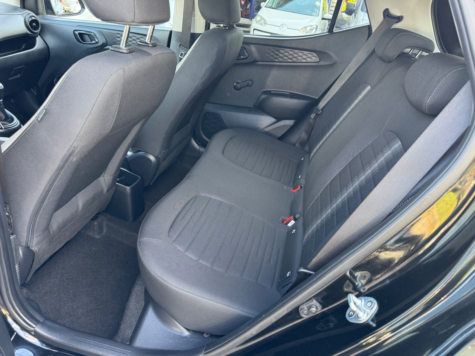 Sort Hyundai i10 fra 2021