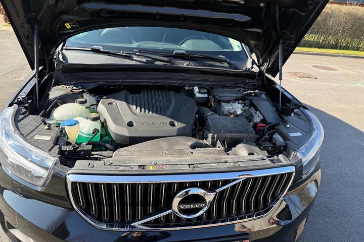 Sort Volvo XC40 fra 2021