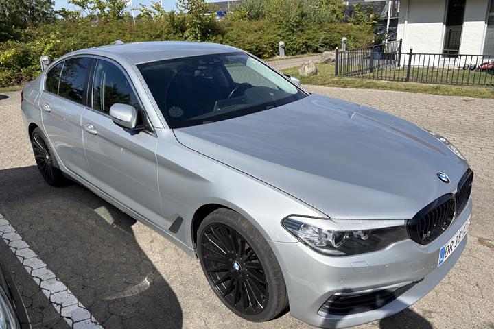 Grå BMW 5-Serie fra 2018