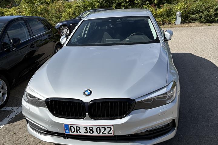 Grå BMW 5-Serie fra 2018