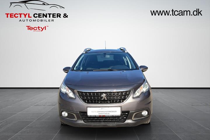 Grå Peugeot 2008 fra 2017