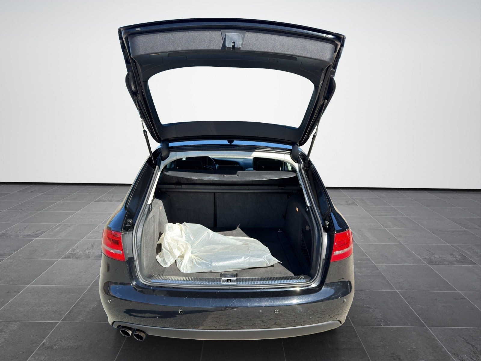 Sort Audi A4 fra 2011