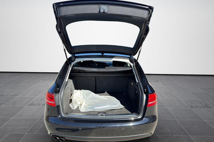 Sort Audi A4 fra 2011