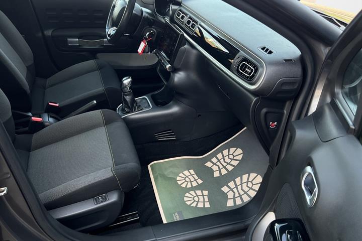 Grå Citroën C3 fra 2019