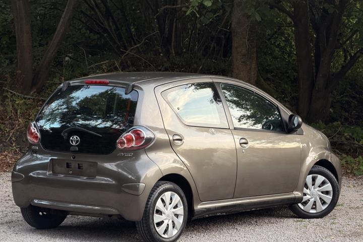 undefined Toyota Aygo fra 2012