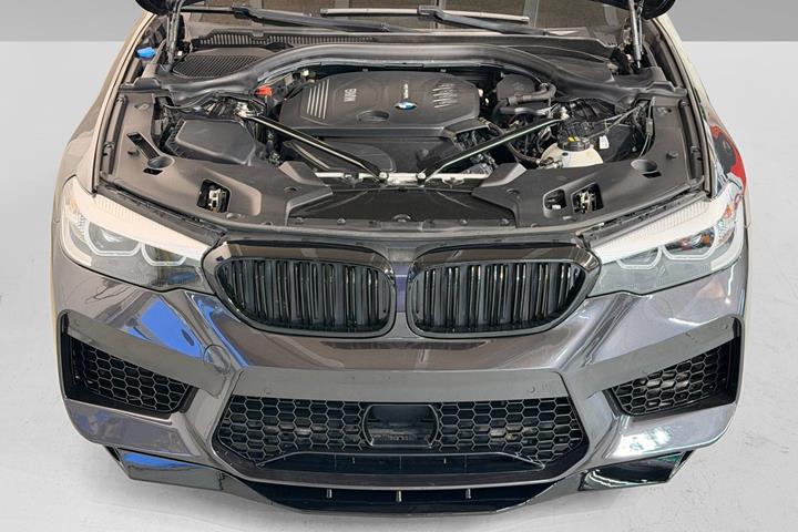 Sort BMW 520d fra 2018