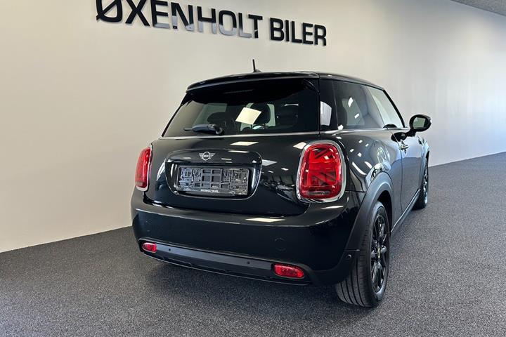 Sort Mini Cooper SE fra 2022