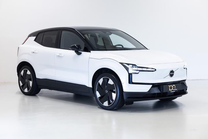 Hvid Volvo EX30 fra 2025