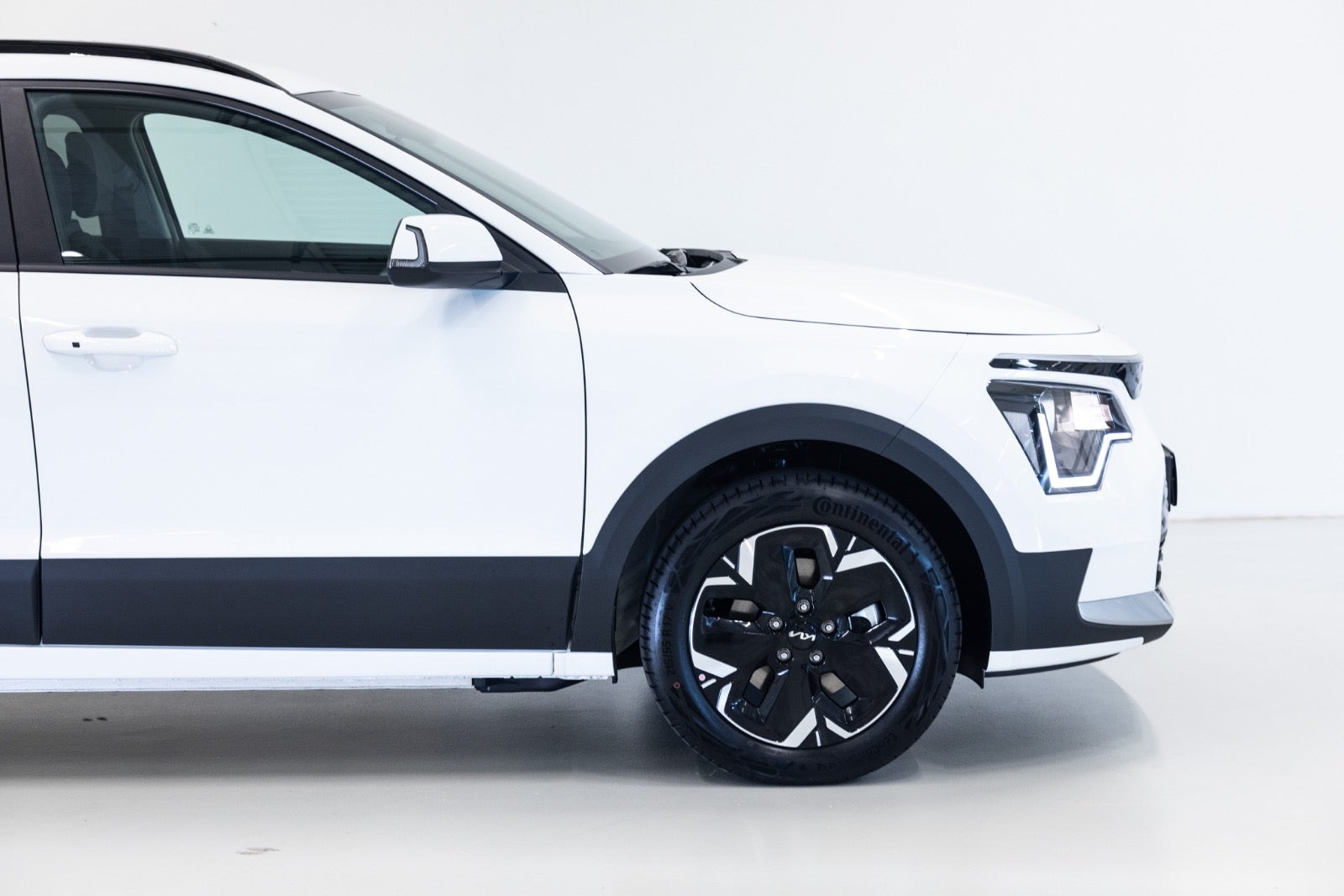 Hvid Kia Niro fra 2026