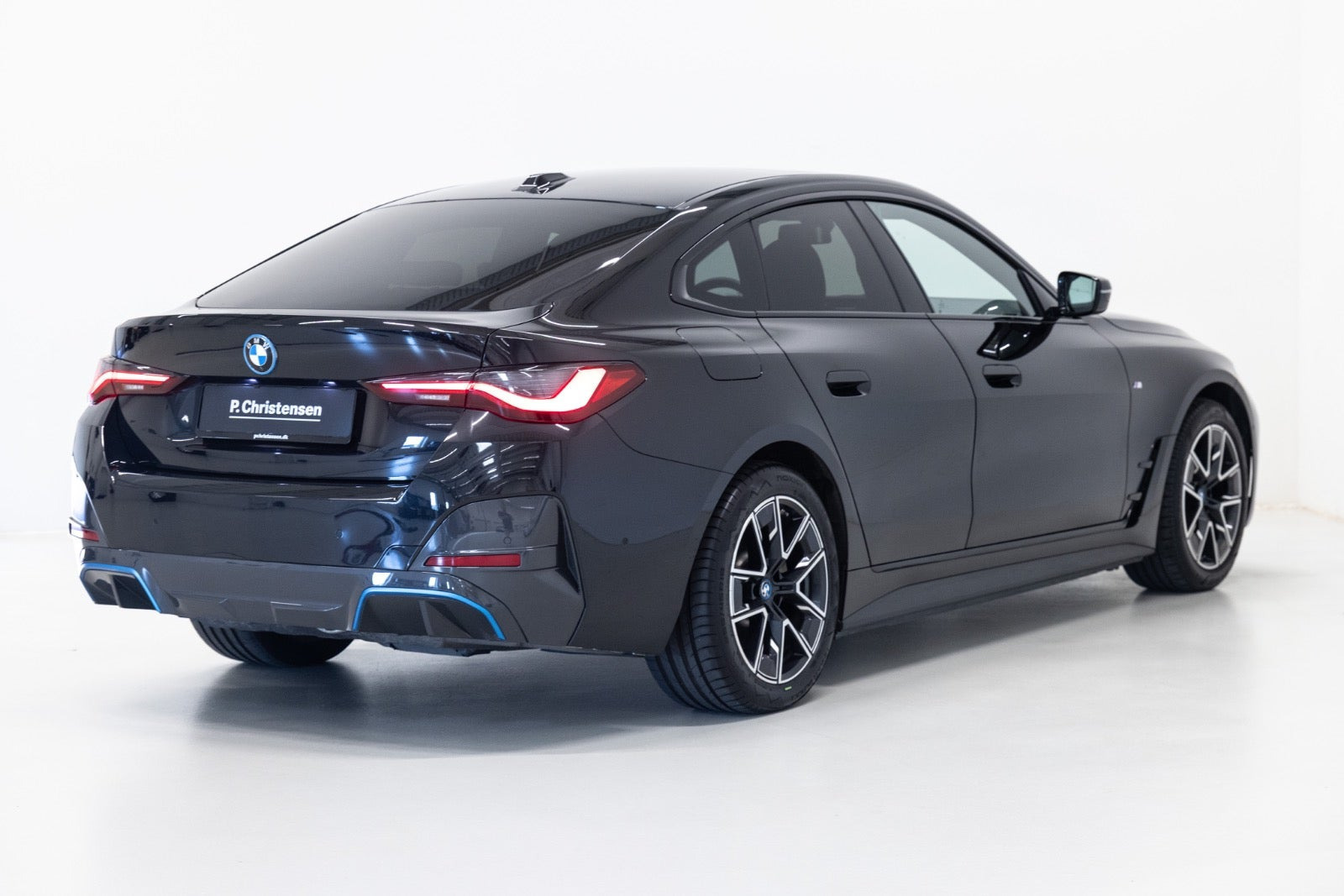 Sort BMW i4 fra 2023