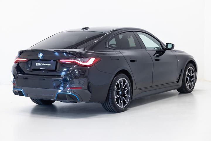 Sort BMW i4 fra 2023