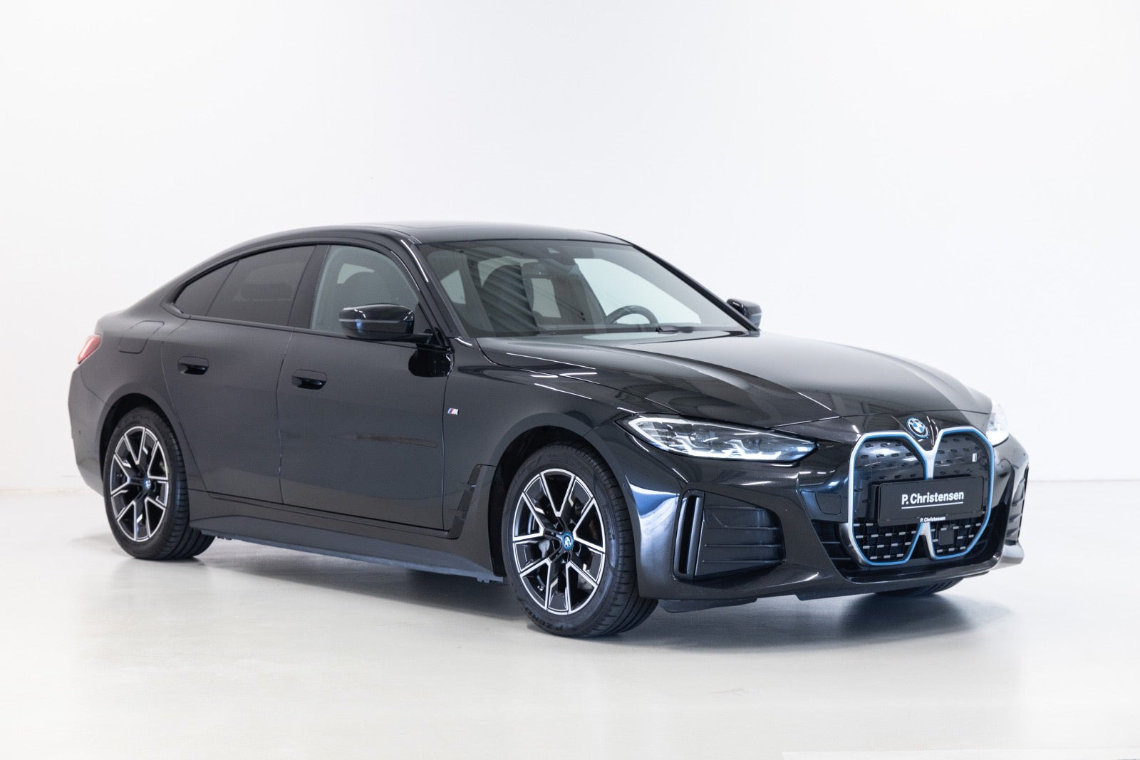Sort BMW i4 fra 2023