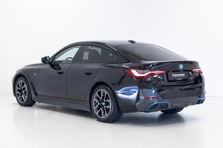 Sort BMW i4 fra 2023