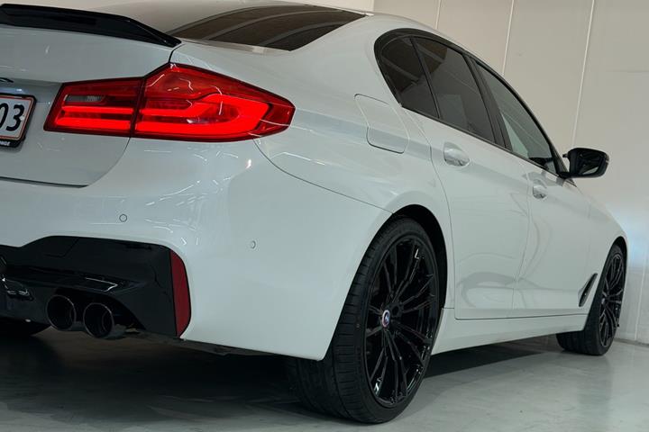 Grøn BMW 520d fra 2018