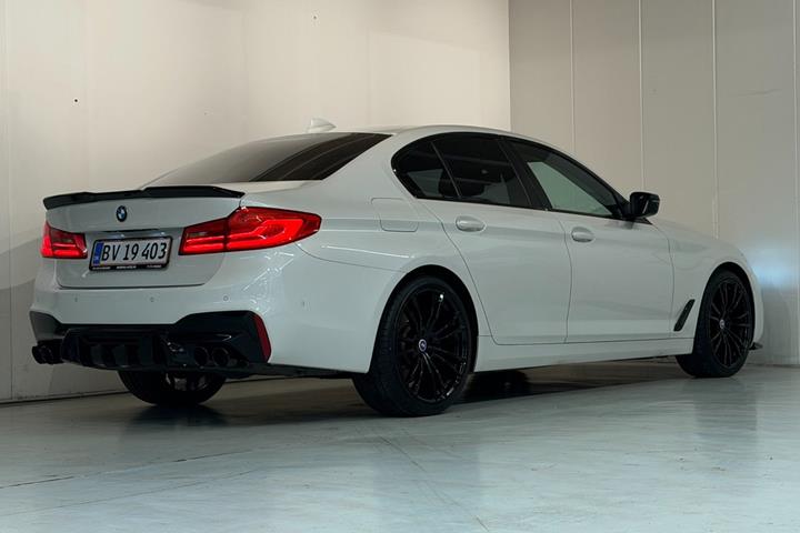 Grøn BMW 520d fra 2018
