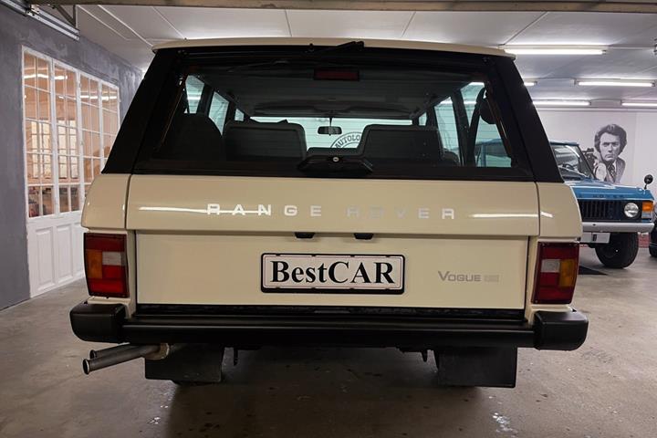 Grå Land Rover Range Rover fra 1988